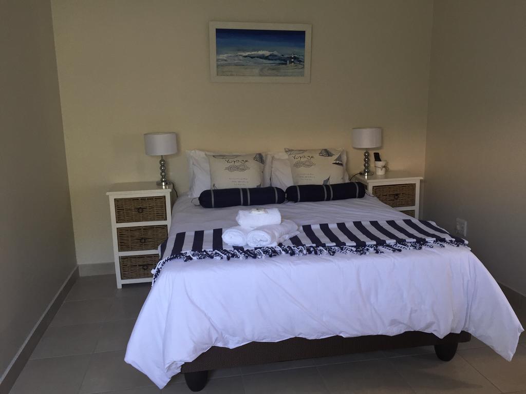 Larkspur Place East London Luaran gambar